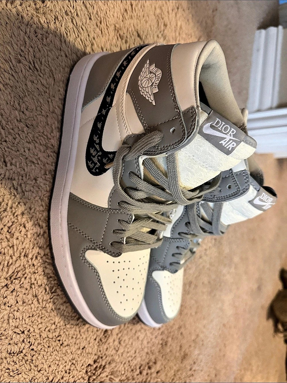 Dior Air Jordan 1 High Dior Sneakers Gray & White Like New